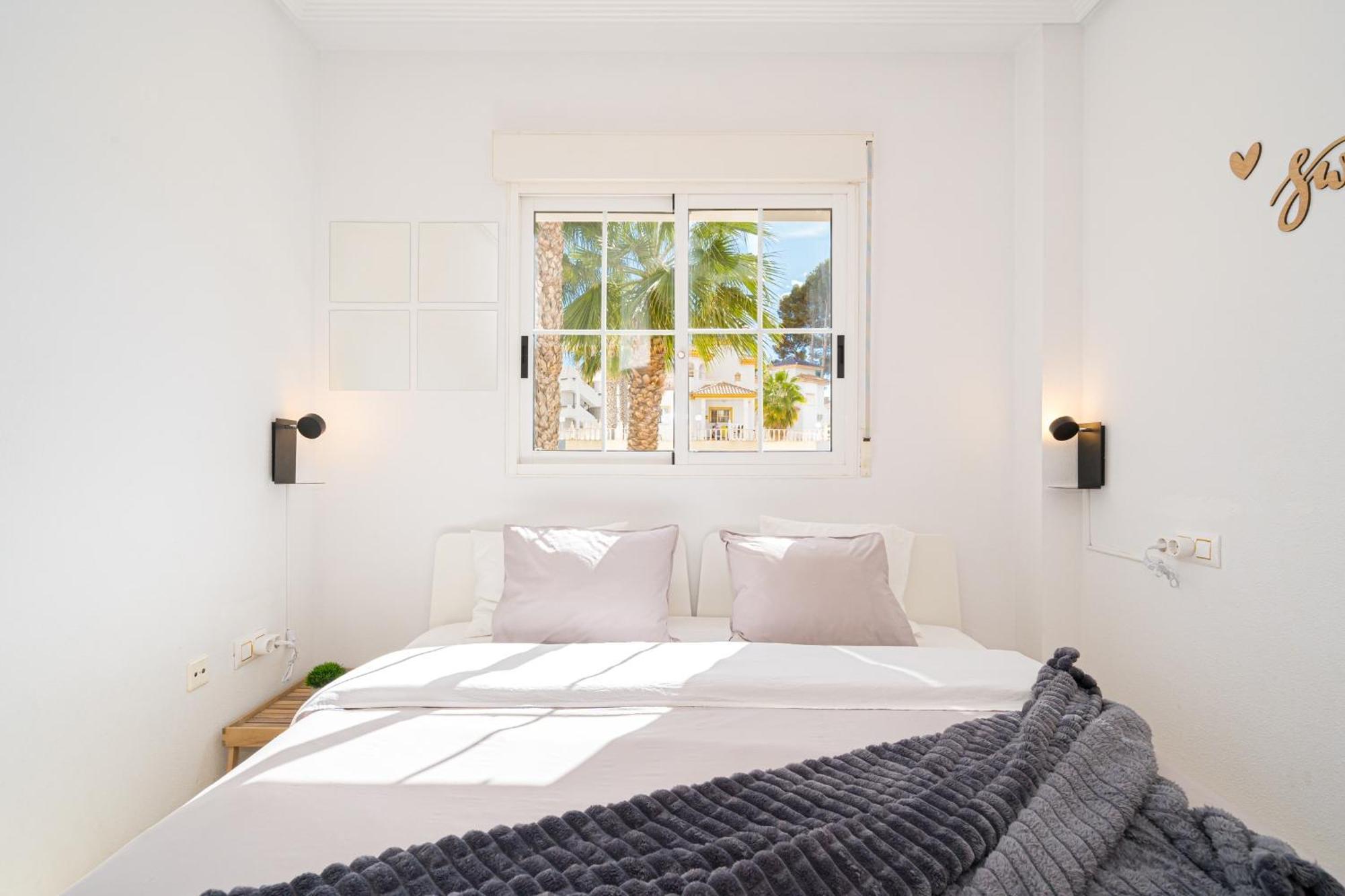 Apartment. Excellent Location For Golfers, Cyclists And Hikers Villamartin (Valencia)